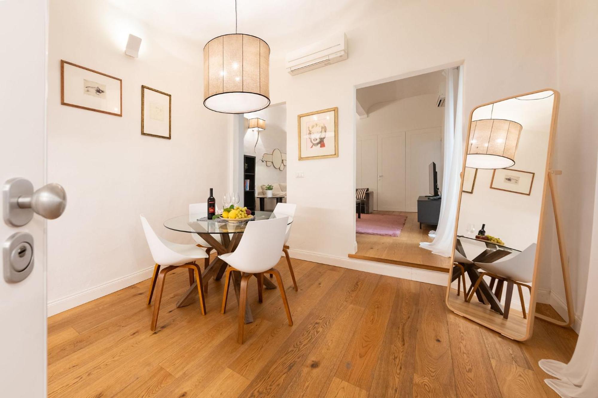 Tb-One Bedroom Luxury Apartment In The Fashion District Florencja Zewnętrze zdjęcie