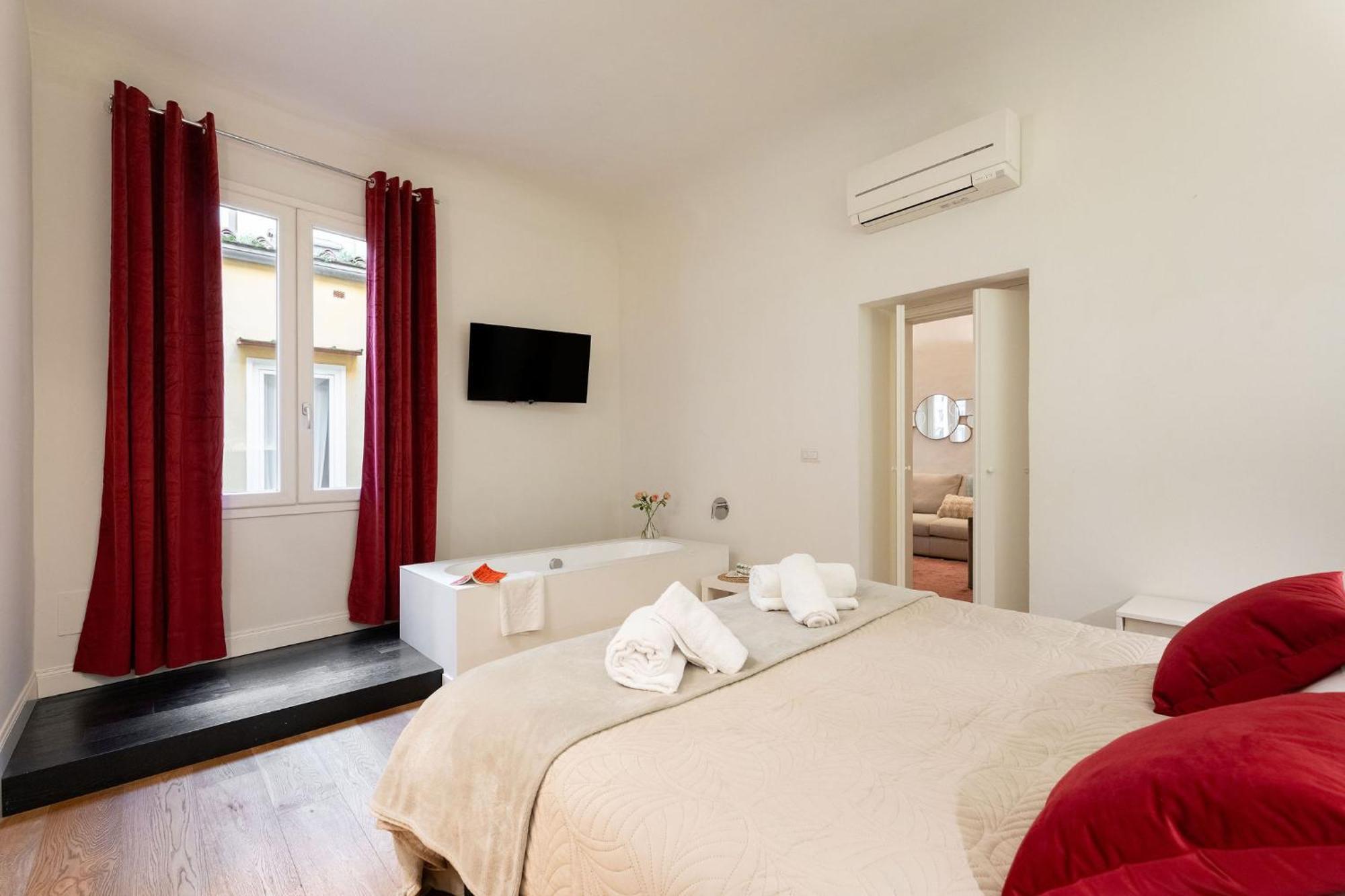 Tb-One Bedroom Luxury Apartment In The Fashion District Florencja Zewnętrze zdjęcie