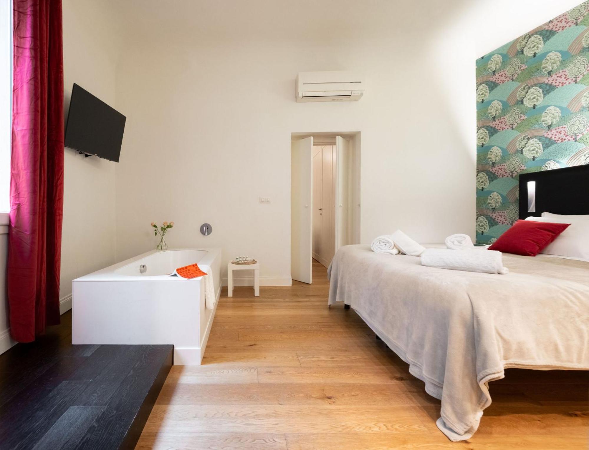 Tb-One Bedroom Luxury Apartment In The Fashion District Florencja Zewnętrze zdjęcie