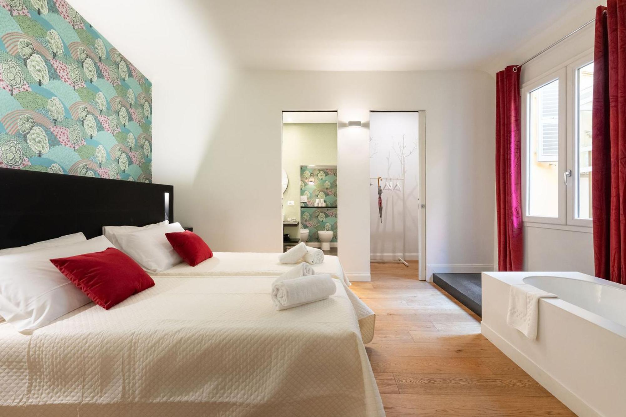 Tb-One Bedroom Luxury Apartment In The Fashion District Florencja Zewnętrze zdjęcie